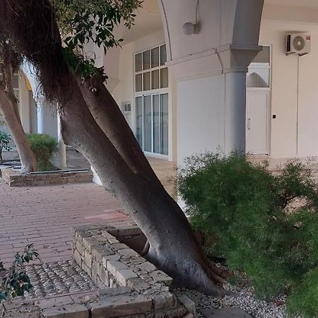 Eleantre Holiday Apartments Paphos Exterior foto