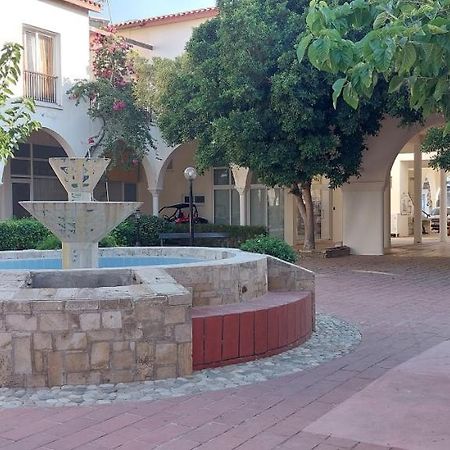 Eleantre Holiday Apartments Paphos Exterior foto