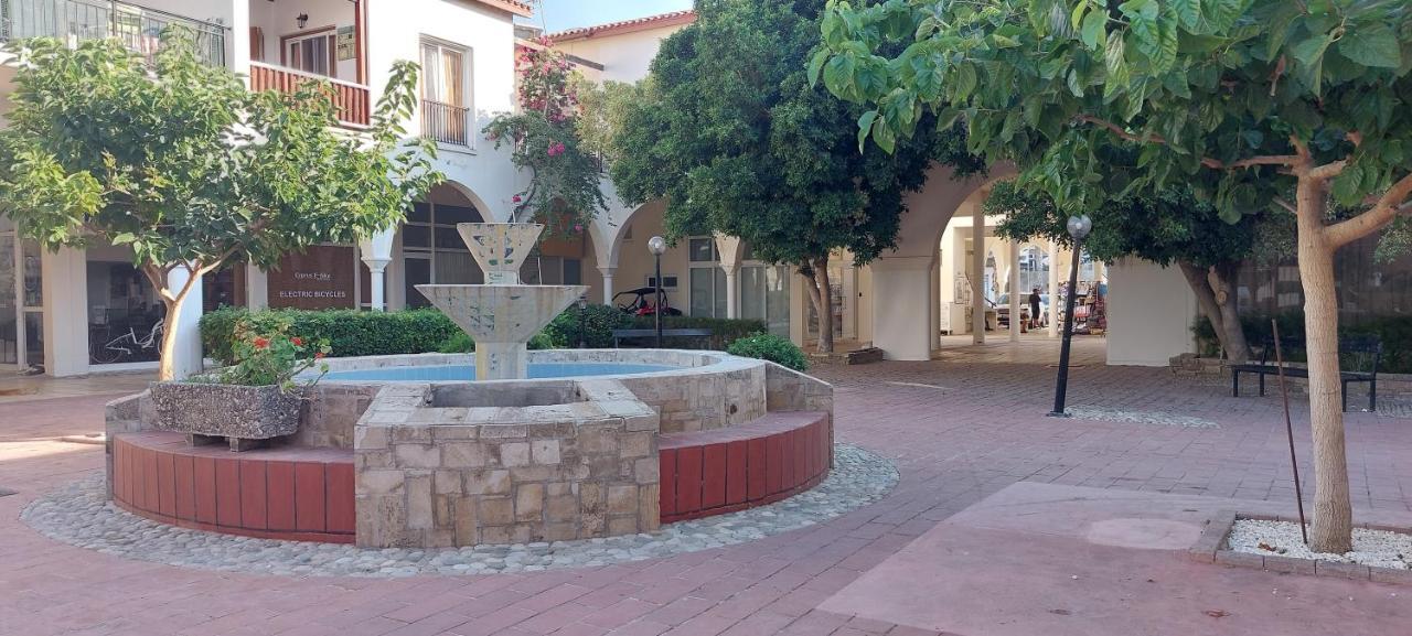 Eleantre Holiday Apartments Paphos Exterior foto